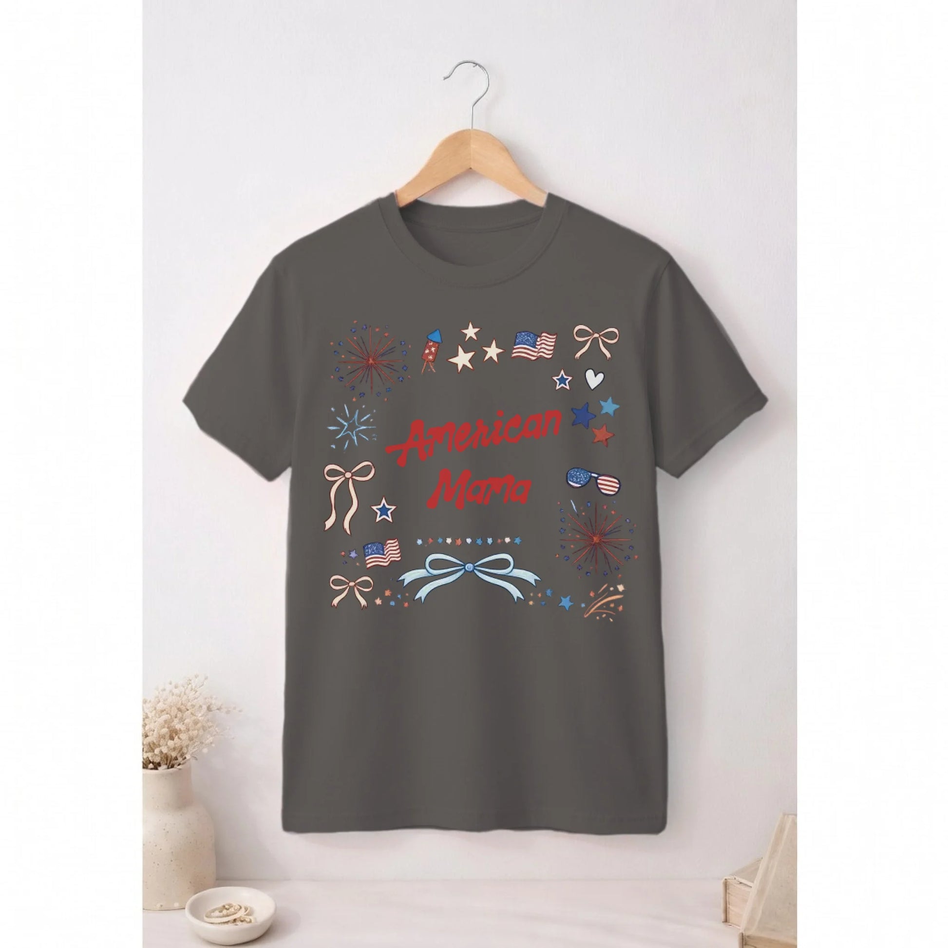 Personalized american mama t-shirt with patriotic stars and bows doodle graphic - Jollimate