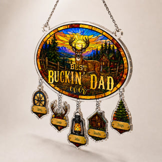 Best Buckin' Dad suncatcher ornament close-up with name charms