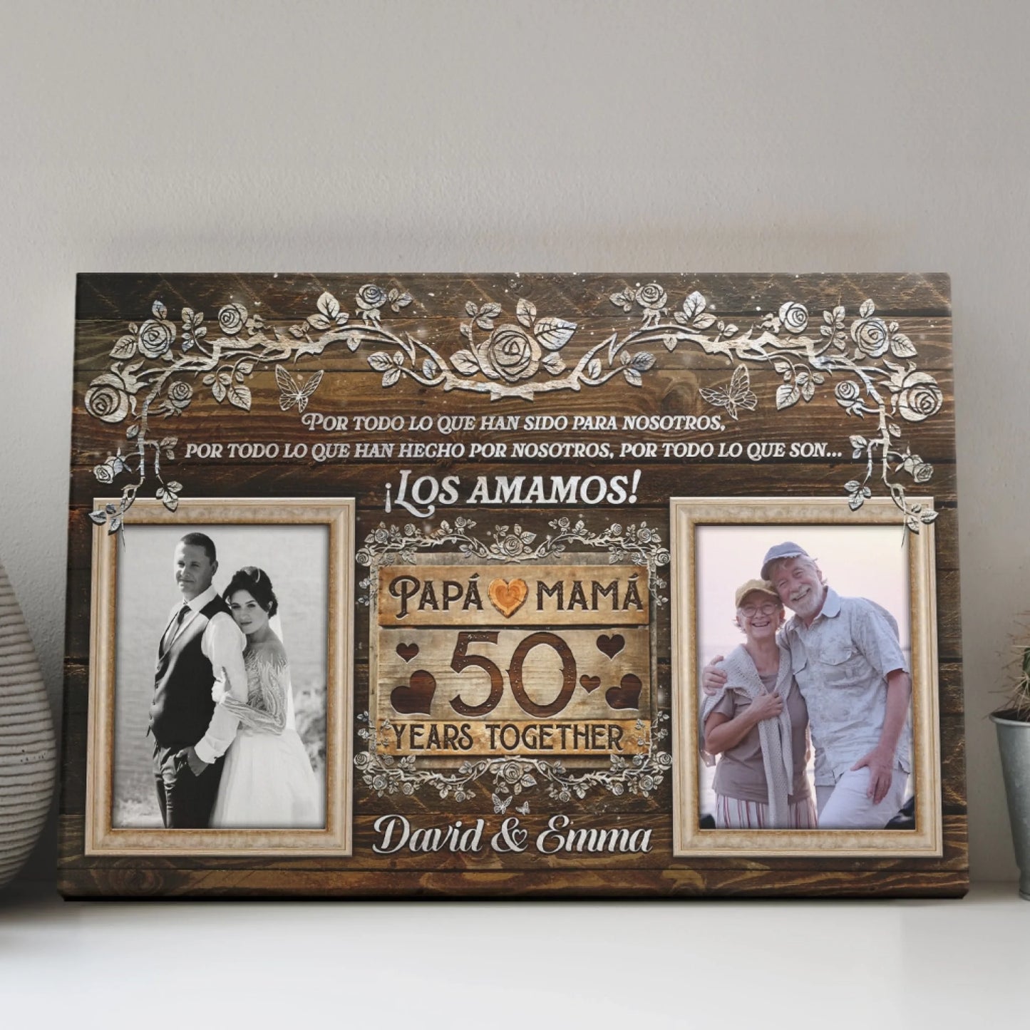 Personalized 50th anniversary canvas with wood texture, two photos, and loving Spanish text for parents.