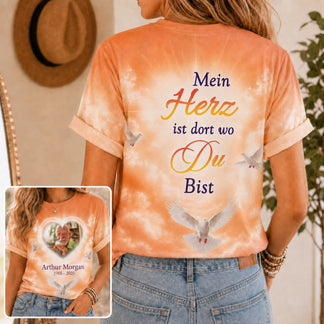 Personalisiertes Gedenk T-Shirt mit Foto von Arthur Morgan und dem Trauerspruch Mein Herz ist dort wo Du bist